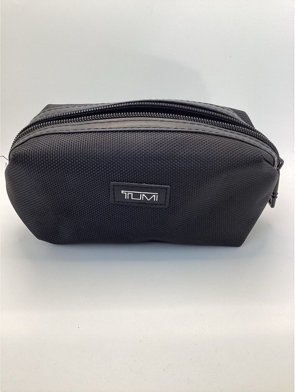 Tumi For Delta Small Black Toiletry Makeup Amenity Travel Bag Empty